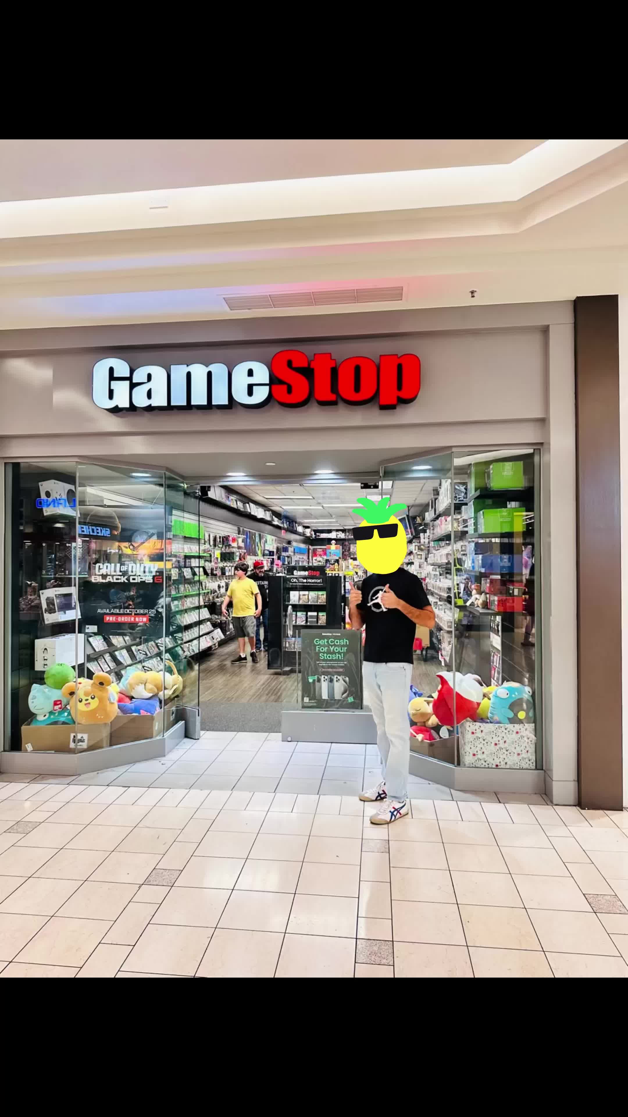 我上週去過美國，很高興站在遊戲驛站前打卡 #gamestop