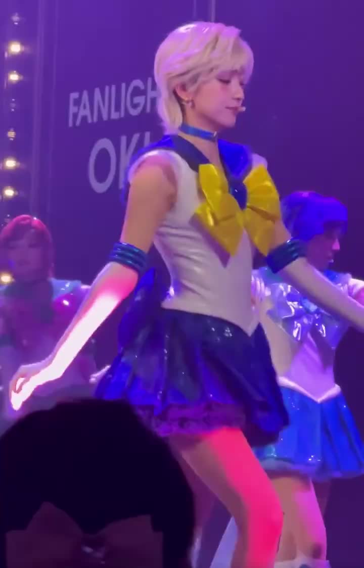 那么闷的市，来看看美少女跳舞吧